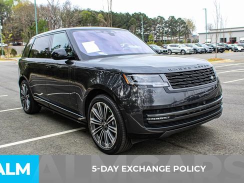 Used 2023 Land Rover Range Rover Long Wheelbase SE AWD/4WD image 3
