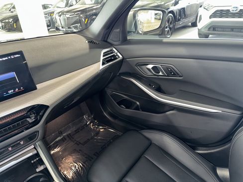 Used 2025 BMW 330i Sedan RWD image 30