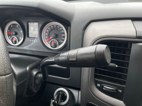 Used 2018 RAM 2500 Tradesman w/ Chrome Appearance Group AWD/4WD image 26