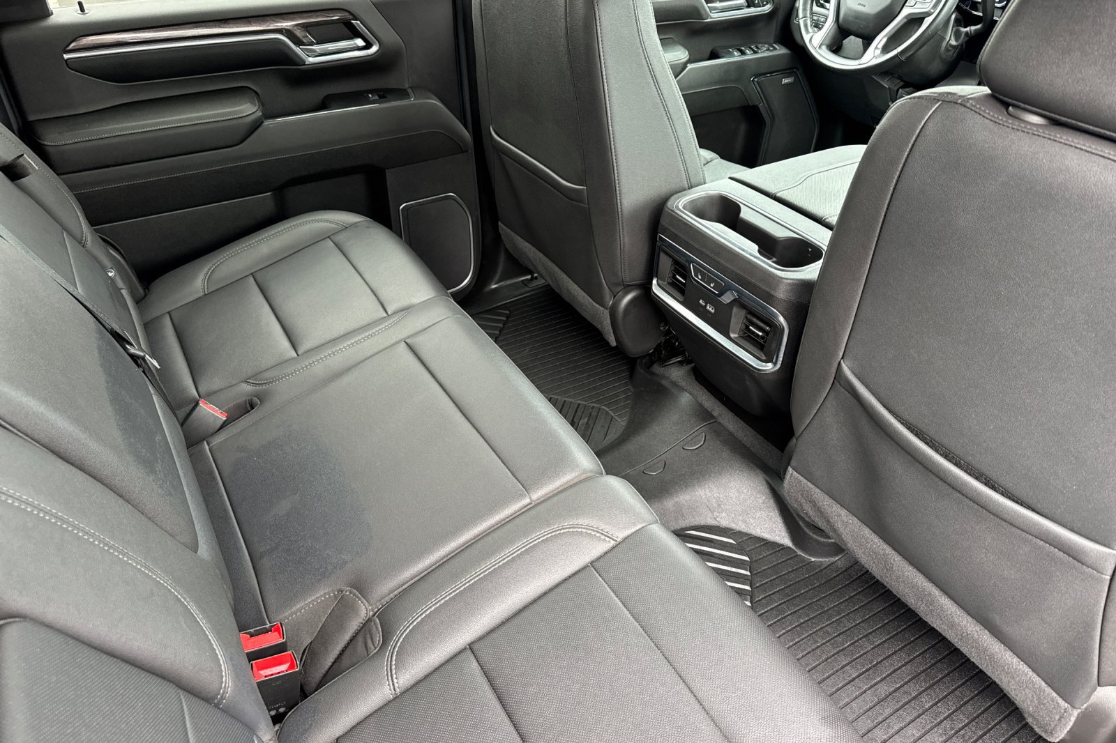 Used 2024 Chevrolet Silverado 2500 LTZ w/ LTZ Premium Package AWD/4WD image 18