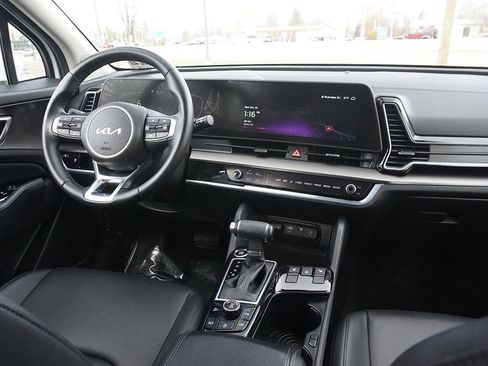 Used 2023 Kia Sportage EX image 40