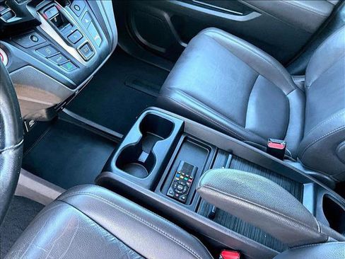 Used 2020 Honda Odyssey Touring image 11