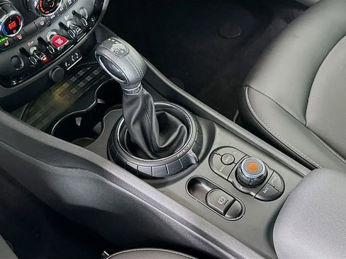 Used 2017 MINI Cooper Clubman ALL4 image 12