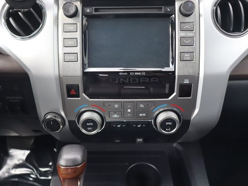 Used 2019 Toyota Tundra Limited w/ Limited Premium Package AWD/4WD image 15
