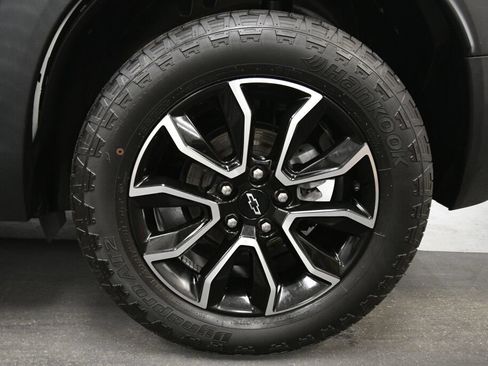 Used 2024 Chevrolet TrailBlazer ACTIV w/ Convenience Package AWD/4WD image 31