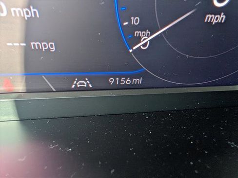 Certified 2025 Volkswagen Taos SEL image 35