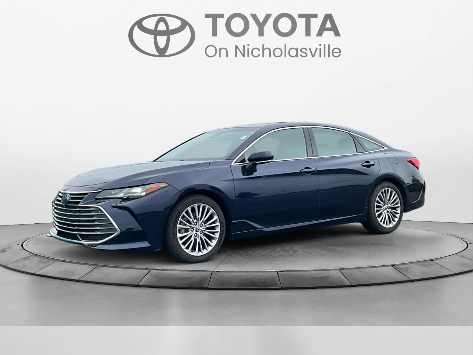 Used 2021 Toyota Avalon Limited w/ Advanced Safety Package FWD image 1