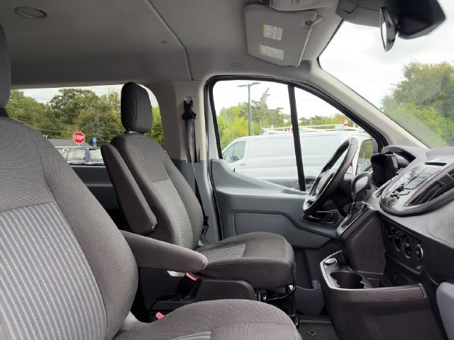 Used 2017 Ford Transit 350 XLT RWD image 3