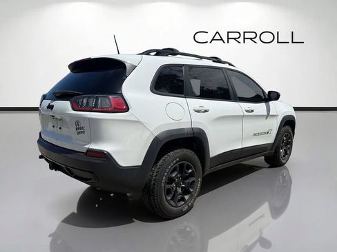 Used 2022 Jeep Cherokee Latitude w/ Sun & Sound Group AWD/4WD image 3