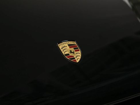 Used 2024 Porsche Macan S AWD/4WD image 17