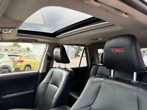 Used 2020 Toyota 4Runner Venture image 13