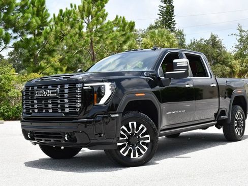 Used 2026 GMC Sierra 2500 Denali Ultimate w/ Max Trailering Package AWD/4WD image 25