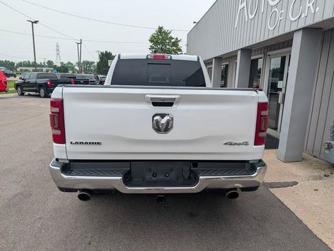 Used 2019 RAM 1500 Laramie AWD/4WD image 3