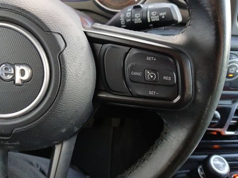 Used 2021 Jeep Wrangler Unlimited Sport AWD/4WD image 25