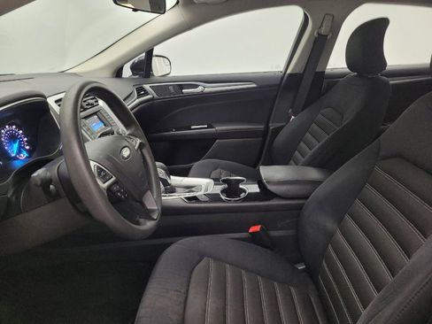 Used 2015 Ford Fusion SE image 17