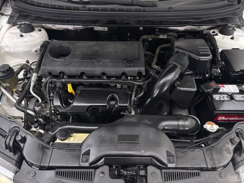 Used 2013 Kia Forte Koup EX FWD image 5