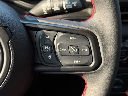 Used 2024 Jeep Wrangler Unlimited Rubicon image 29