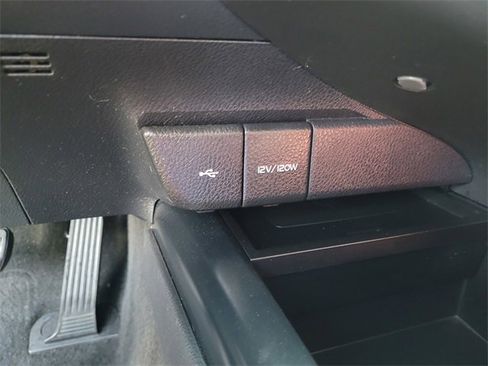 Used 2020 Toyota Camry XSE image 16