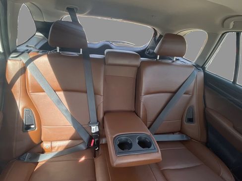 Used 2017 Subaru Outback 2.5i Touring w/ Popular Package #5A AWD/4WD image 13