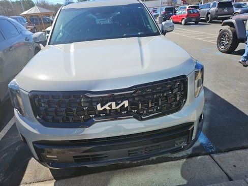 Certified 2024 Kia Telluride SX Prestige X-Line image 2