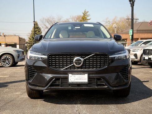 New 2025 Volvo XC60 T8 Plus w/ Protection Package Premier image 5