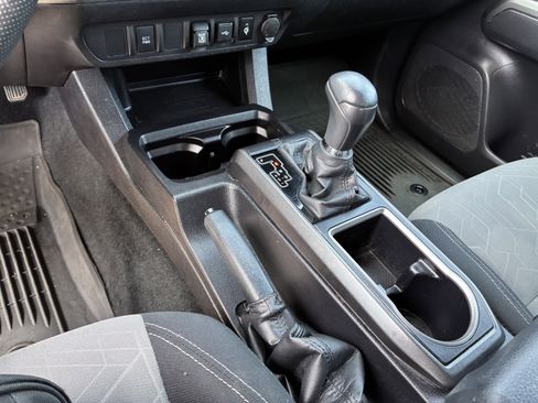 Used 2023 Toyota Tacoma TRD Sport RWD image 32