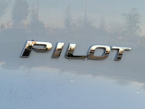 Certified 2022 Honda Pilot Special Edition image 13