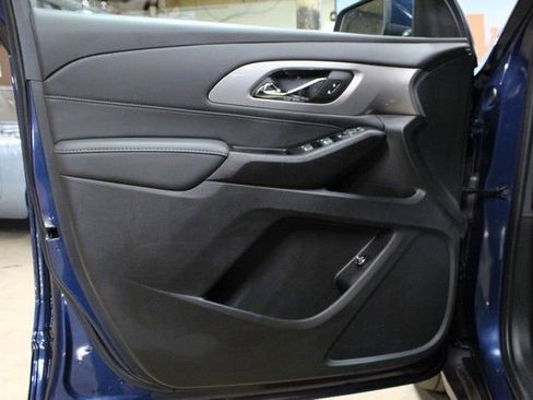 Used 2023 Chevrolet Traverse LT w/ LPO, Floor Liner Package AWD/4WD image 16
