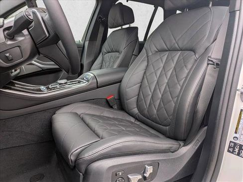 Used 2026 BMW X5 xDrive40i w/ Climate Comfort Package AWD/4WD image 4