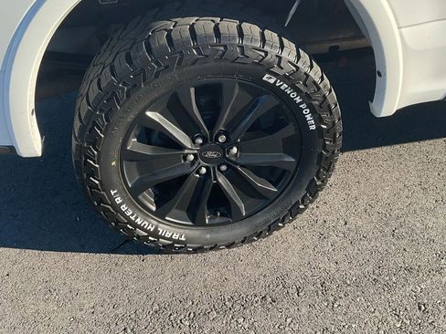 Used 2020 Ford F150 XLT w/ Equipment Group 302A Luxury image 11