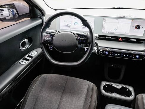 Certified 2024 Hyundai Ioniq 5 SE RWD image 17
