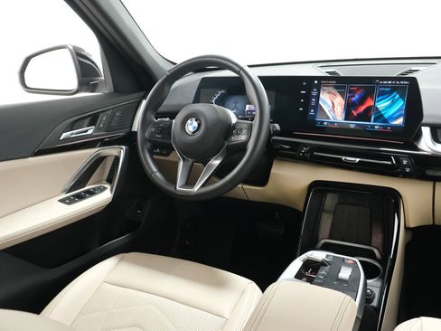 Used 2023 BMW X1 xDrive28i w/ Convenience Package AWD/4WD image 10
