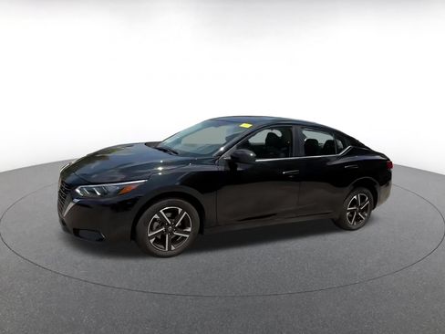 Used 2025 Nissan Sentra SV FWD image 5