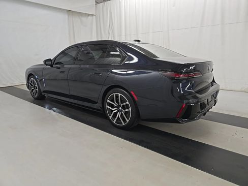 Used 2023 BMW i7 xDrive60 AWD/4WD image 15