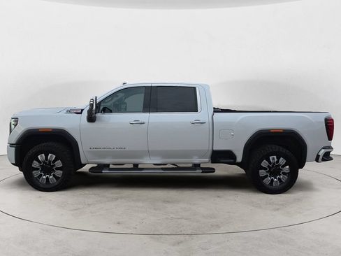 Used 2024 GMC Sierra 2500 Denali w/ Denali Reserve Package AWD/4WD image 8