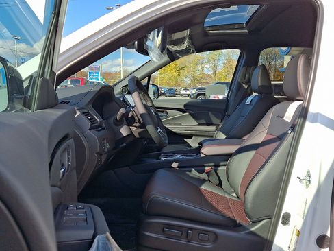 New 2026 Honda Ridgeline Black Edition image 6