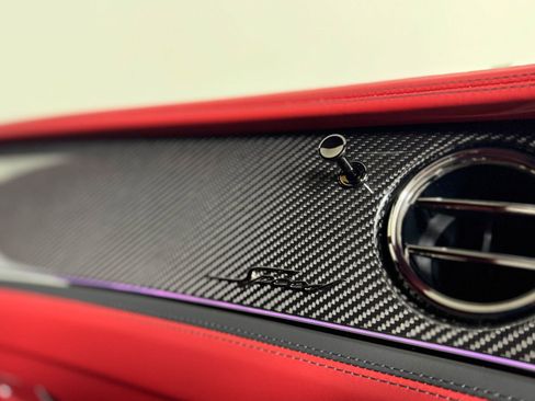 New 2025 Bentley Flying Spur Plug-In Hybrid image 31