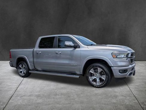 Used 2022 RAM 1500 Laramie AWD/4WD image 2