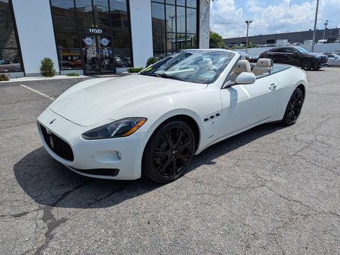 Used 2013 Maserati GranTurismo Convertible RWD image 38