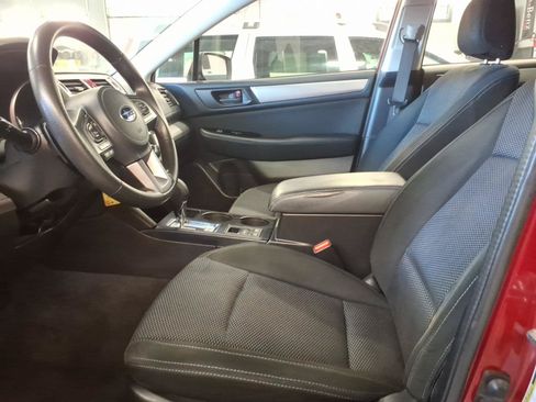 Used 2017 Subaru Outback 2.5i AWD/4WD image 8