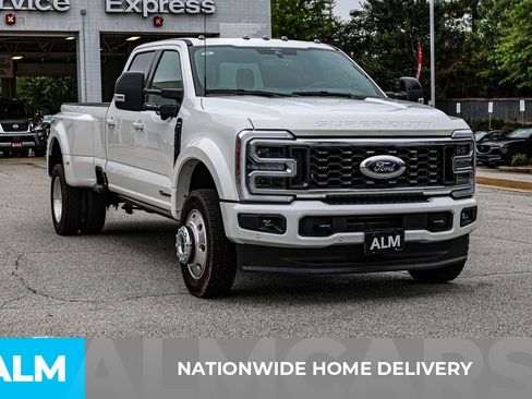 Used 2025 Ford F450 Platinum image 5