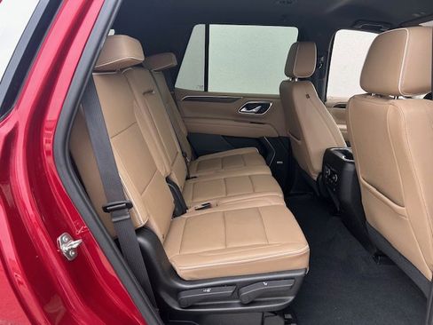Used 2021 Chevrolet Tahoe Premier AWD/4WD image 11