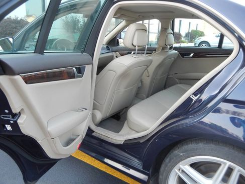 Used 2012 Mercedes-Benz C 250 Sedan image 30