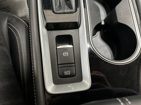 Used 2025 Nissan Altima 2.5 SL AWD/4WD image 67