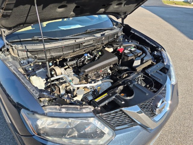 Used 2016 Nissan Rogue SV w/ SV Premium Package FWD image 38
