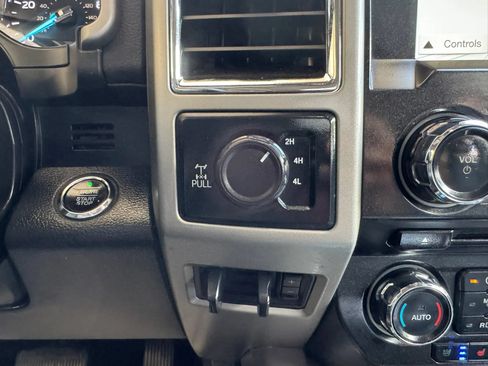 Used 2018 Ford F250 Lariat w/ Lariat Ultimate Package AWD/4WD image 25