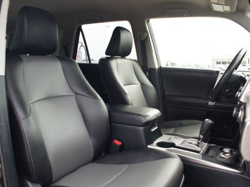 Used 2024 Toyota 4Runner SR5 Premium image 23