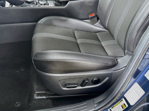 Used 2025 MAZDA CX-50 AWD 2.5 S w/ Premium Package image 23