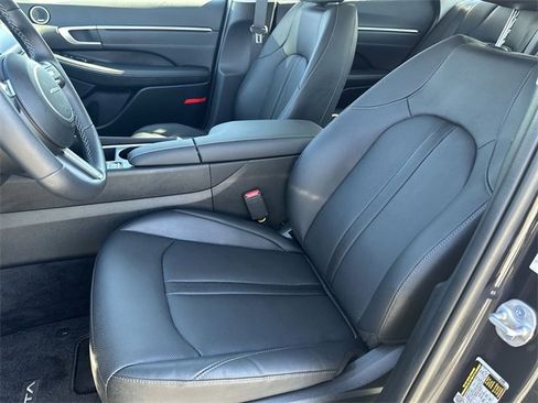 Used 2025 Hyundai Sonata Limited image 23