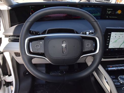 New 2026 Lincoln Nautilus Reserve image 22